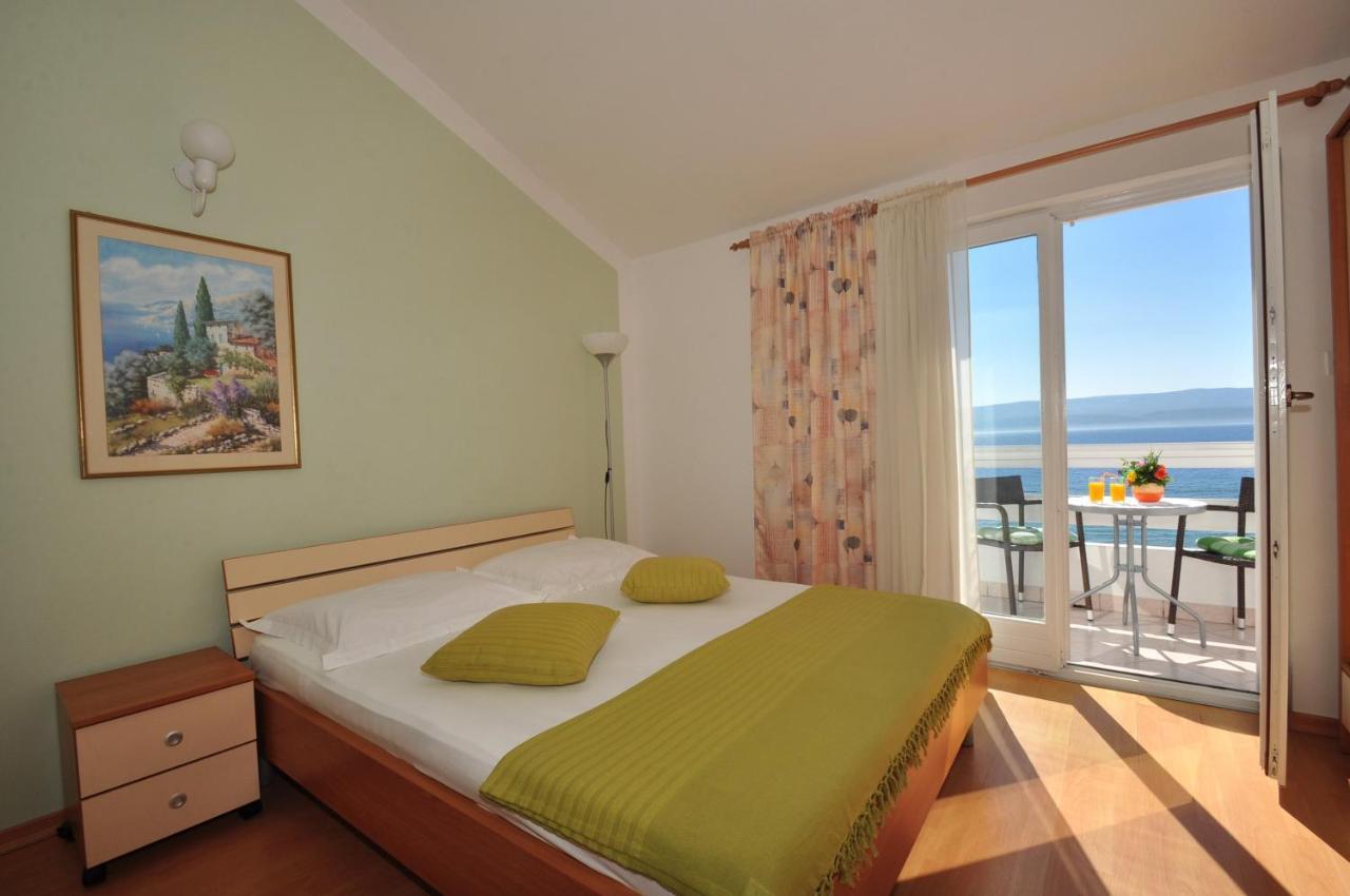 דירות אומיס Anastazija Sea View מראה חיצוני תמונה